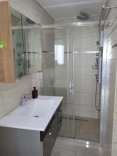 Kamena Kuca Centar - 5