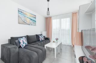 Apartamenty Perłowa Przystań by Noclegi Renters - Colberga - 0