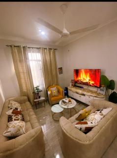 Entire place with free parking and WiFi - Dar es Salaam - 5