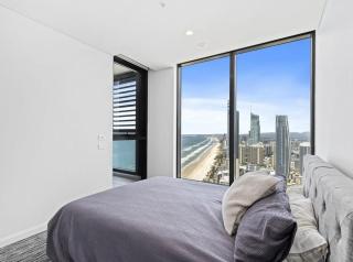 Surfers Paradise New Beachfront Apartments - Gold Coast - 7