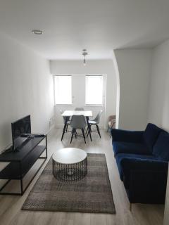 Cosy flat near city centre - Longford - 6