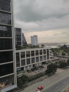 Crib2Go Lupita Suite with City Street View - Manila - 7