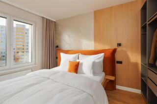 Luxury Sunny Home - Garage Parking, Metro, Balcony, PS5 with games - Prague - 7