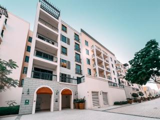 Luxury Escapes - Luxury 2-Bed Apartment with Resort-Style Amenities - 9