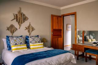 De Kelders Hideaway with Heated Pool - 3