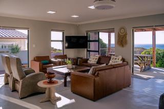 De Kelders Hideaway with Heated Pool & Games Room - 2