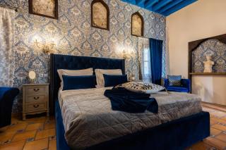 April Medieval Hotel - Rodes - 7