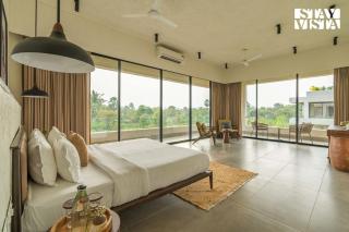 StayVista at Ember Villa - Indoor Pools & BBQ - Alibaug - 4