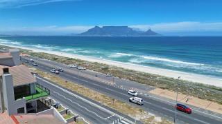 Beach Daze - Bloubergstrand - 0
