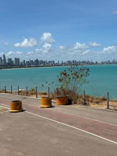 Flat pé na areia do Caribessa - João Pessoa - 2