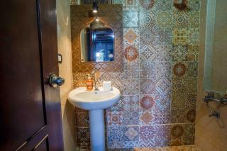 Gentleman Lounge - 9