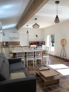 Gite 5 à 7 personnes en Provence dans grand jardin avec piscine partagée - 7