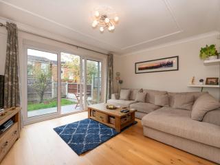 Pass the Keys Cute 2-Bedroom House Greenwich Park O2 - London - 0