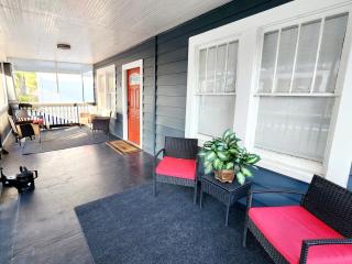 Modern Two Bedroom Home - Lakeland - 8