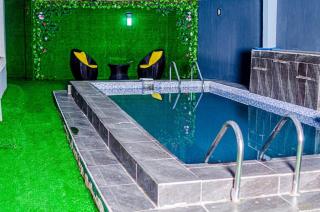 2 Bed Apt - Pool, Wi-fi,24hrs Power,ps4 - Lagos - 8