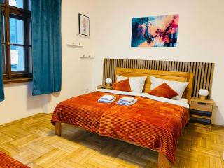 Stylový apartmán u Velkého náměstí 2, Wi-Fi, Netflix, vana - Hradec Králové - 0