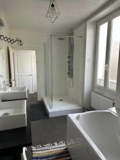 Maison familiale-jardin-50m du Loing-tout à pieds - Moret-sur-Loing - 1