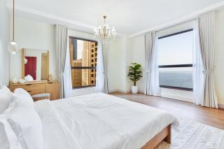 Savis Home Oceanfront Serenity and Marina Views - 0