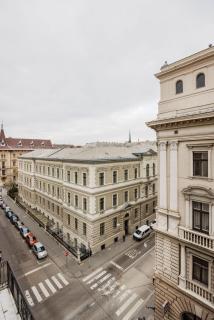 Your charming home at Parliament - Budapest - 9
