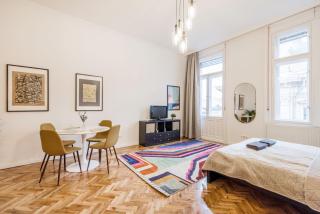 Your charming home at Parliament - Budapest - 8