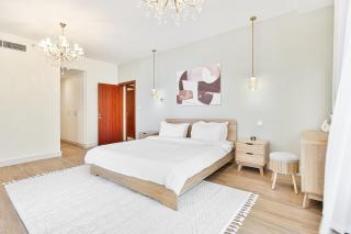 Savis Home Oceanfront Serenity and Marina Views - Dubai - 3