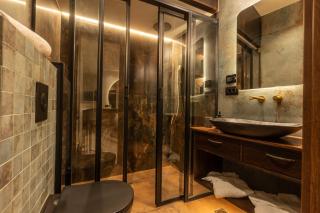Vironia Suite - - 4