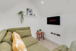 1 Bedroom Penthouse Apartment - Shoreditch, London by The Perfect Stay - Londra - 9