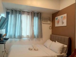Grand Riviera suite Condotel Near SLEC - Manila - 9