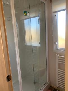 B58 3bed caravan, sleeps up to 8, free Wi-Fi, parking - Conwy - 3