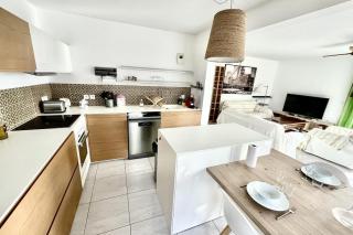 Spacious T3 with Wifi - terrace and parking - 8
