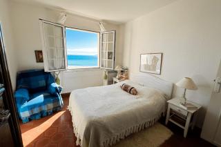 4-room apartment on the beach with sea-view - Grimaud - 2
