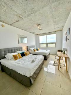 Stylish and Spacious Condo Prefect to Enjoy Miami! - 8