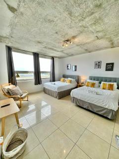 Stylish and Spacious Condo Prefect to Enjoy Miami! - 1