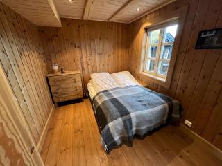 Cozy Cabin with Ski Trail Access - Beitostøl - 1