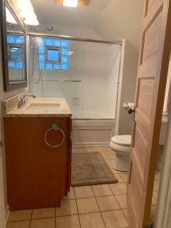 Two Bedroom Home in Downtown Naperville - Naperville - 4