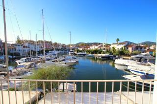 Pretty 2-room apartment with a loggia and a lift - Grimaud - 9