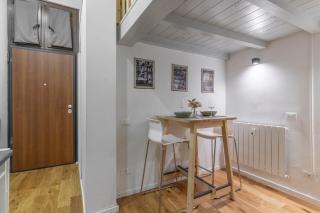 Cozy study room- Navigli -Bocconi NABA - Milan - 6