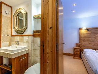 Appartement cocooning skis aux pieds avec terrasse Sud, Wi-Fi et équipements complets - FR-1-694-28 - 1