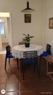 Apê Retrô com Wi-Fi e Vaga - 350 m da Praia da Enseada - 2