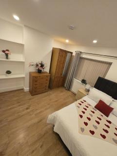 Luxurious home away from home - Welling - 6