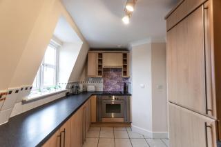 12 Bradford Old Town Swindon, 2 Bedroom, Sleeps 5, Free Secure Parking, Wifi, Long Stay Disc - 7