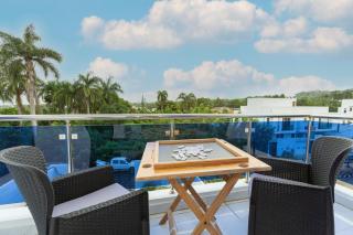 Crown lll- Guest Friendly-Pool -3 Bedrooms close to Everything - - 2