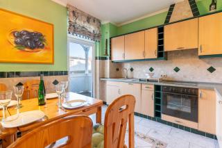 Ferienwohnung-Poseidon-im-Ostseebad-Binz-3-Raum-Balkon-Parkplatz-4-Personen-Zentrale-Lage - Binz - 3