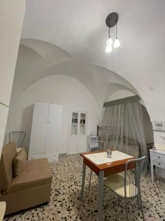 The White Rose - Ceglie Messapica - 1