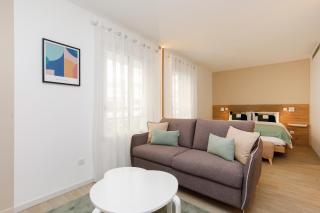 Côté Croisette LUXE - 2BdR 2 bthR 2 toilets -Terrace, AC, parking & lift - 8