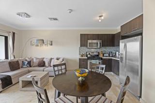 PC406 - Pool View - 1 BR Perfect for a couple - Close to Palm Beach - 1BR - Palm-Eagle Beach - 1