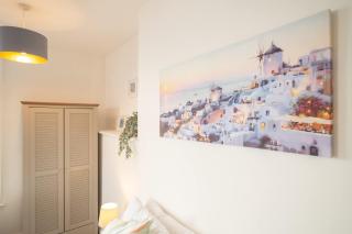 Host & Stay - Harbour Lights - 2