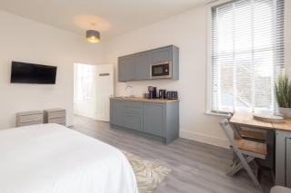 Host & Stay - Harbour Point - 4