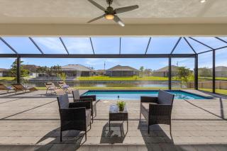 Peace, Tranquility, Relaxation, Pool - Serene Canal Escape - Roelens - Cape Coral - 8
