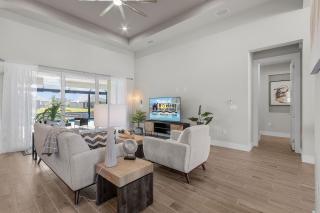 Peace, Tranquility, Relaxation, Pool - Serene Canal Escape - Roelens - Cape Coral - 7